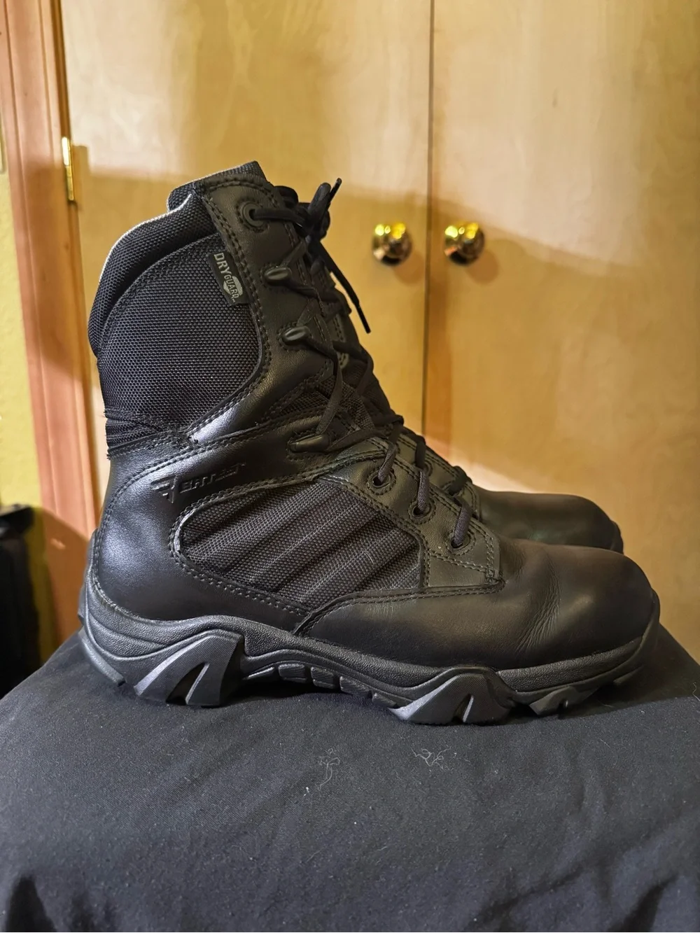 Men's Black Lace-Up Tactical Boots